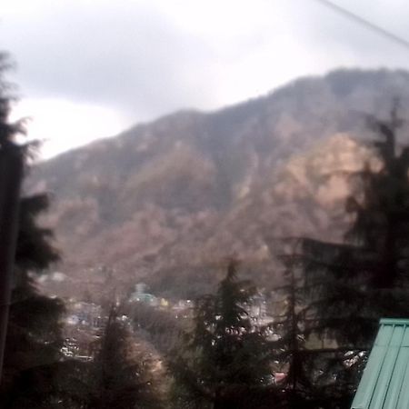 Хостел Himalayan Triund Trekking And Mountain View Дармсала Экстерьер фото